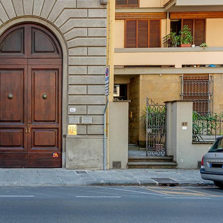 Flora - Sweet Dreams In Florence Exterior photo